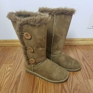 Nyu Yoka Fur Boots
